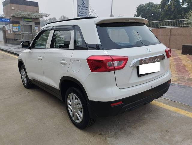 https://images10.gaadi.com/usedcar_image/4302205/original/processed_1255dfb5dd0a854513044b1bbb571765.jpg?imwidth=6402