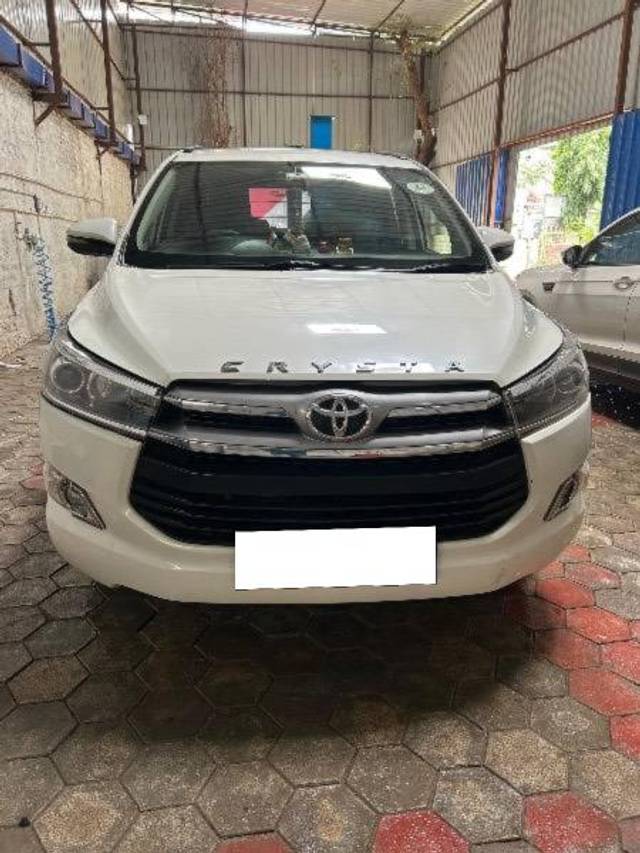 https://images10.gaadi.com/usedcar_image/4302228/original/processed_7e2d9648-bb0b-45e6-b8b1-c8b63f936902.jpeg?imwidth=6401