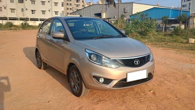 https://images10.gaadi.com/usedcar_image/4302249/original/processed_deb94ec70e4a85657080543f17ffc1c0.jpg?imwidth=6400