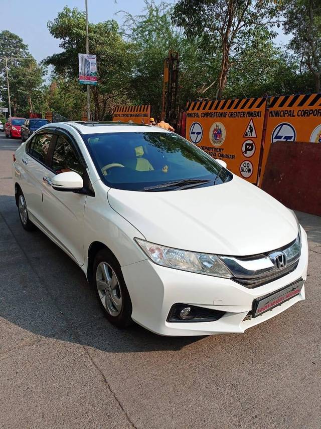 https://images10.gaadi.com/usedcar_image/4302282/original/processed_448705facc61152ee0eafdd933c2cb0b.jpg?imwidth=6400