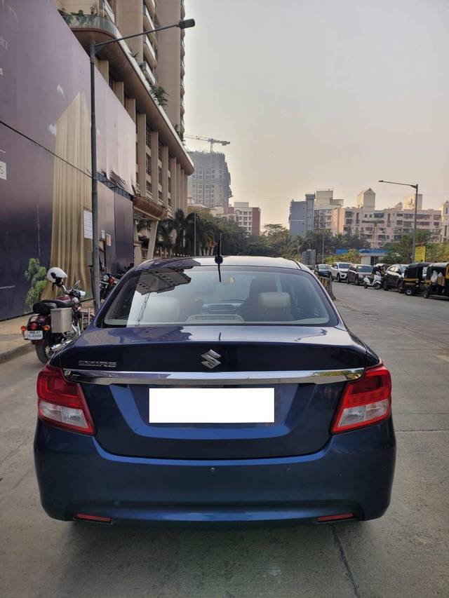 https://images10.gaadi.com/usedcar_image/4302297/original/processed_9784b1b5648608f24e0bd0344685498b.jpg?imwidth=6401