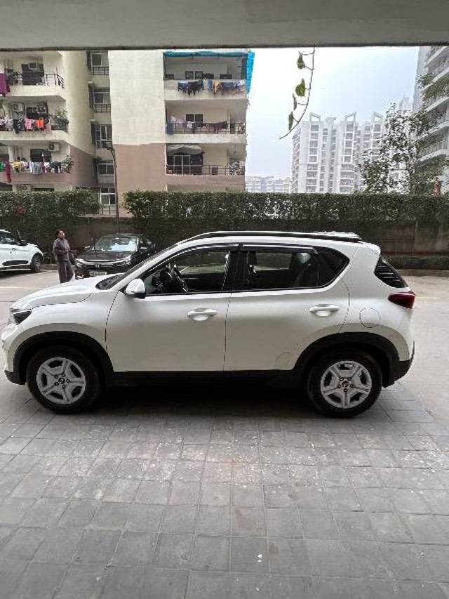 https://images10.gaadi.com/usedcar_image/4302376/original/340261202ea37473bab07b60bfe94549.jpg?imwidth=6402