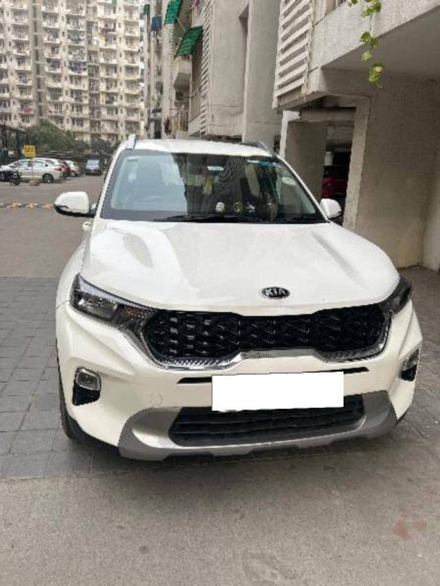 https://images10.gaadi.com/usedcar_image/4302376/original/4960b3b7a5d5c918d6b55a2c0840b74c.jpg?imwidth=6400