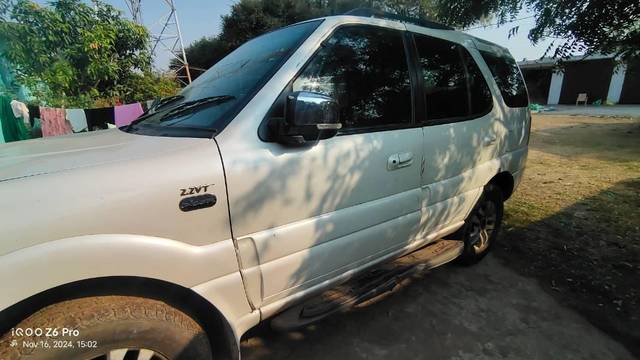 https://images10.gaadi.com/usedcar_image/4302416/original/processed_842de305-46e6-4573-943f-ef3be9192cd7.jpg?imwidth=6402