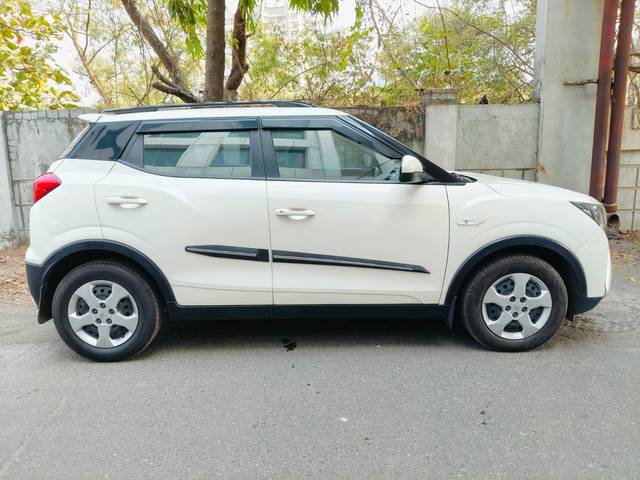 https://images10.gaadi.com/usedcar_image/4302472/original/3f96cbaa71084fa7ac4bbba77649f4a4.jpeg?imwidth=6401