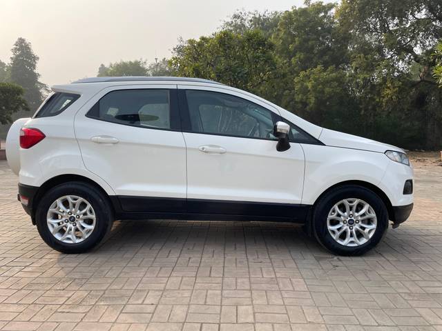 https://images10.gaadi.com/usedcar_image/4302512/original/1f3d6a975969bb77b60048b62715740d.jpg?imwidth=6401