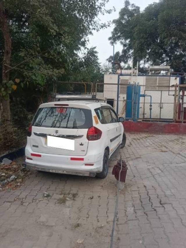 https://images10.gaadi.com/usedcar_image/4302562/original/processed_0f01f7ee-22c7-4dab-9d57-322588d5d465.jpg?imwidth=6400