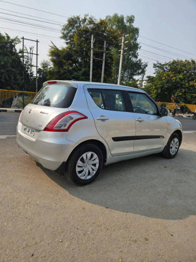 https://images10.gaadi.com/usedcar_image/4302579/original/processed_e1d34e53223fd22b2c781cd807cb672f.png?imwidth=6401