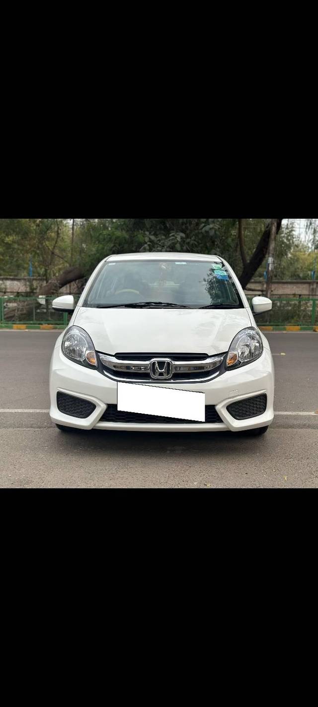 https://images10.gaadi.com/usedcar_image/4302650/original/processed_6461d865fd925dbbe5ab27fb45d38b5e.jpg?imwidth=6400