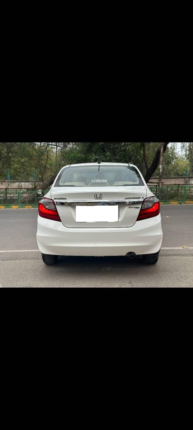 https://images10.gaadi.com/usedcar_image/4302650/original/processed_7962892bfd34c4eeafc8d4563b20ab8d.jpg?imwidth=6401