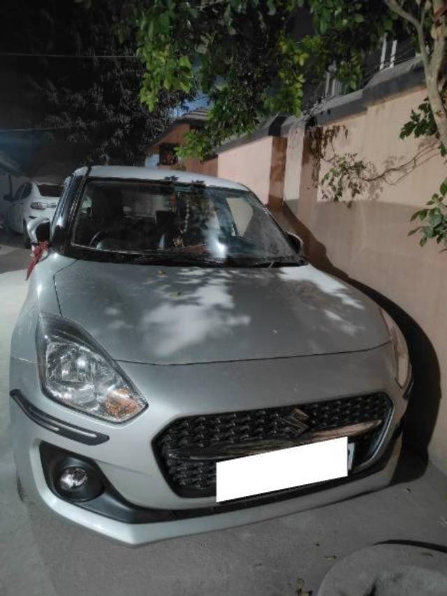 https://images10.gaadi.com/usedcar_image/4302714/original/processed_5b253e32-83d6-4ec8-9354-d0148dee4c4a.jpg?imwidth=6402