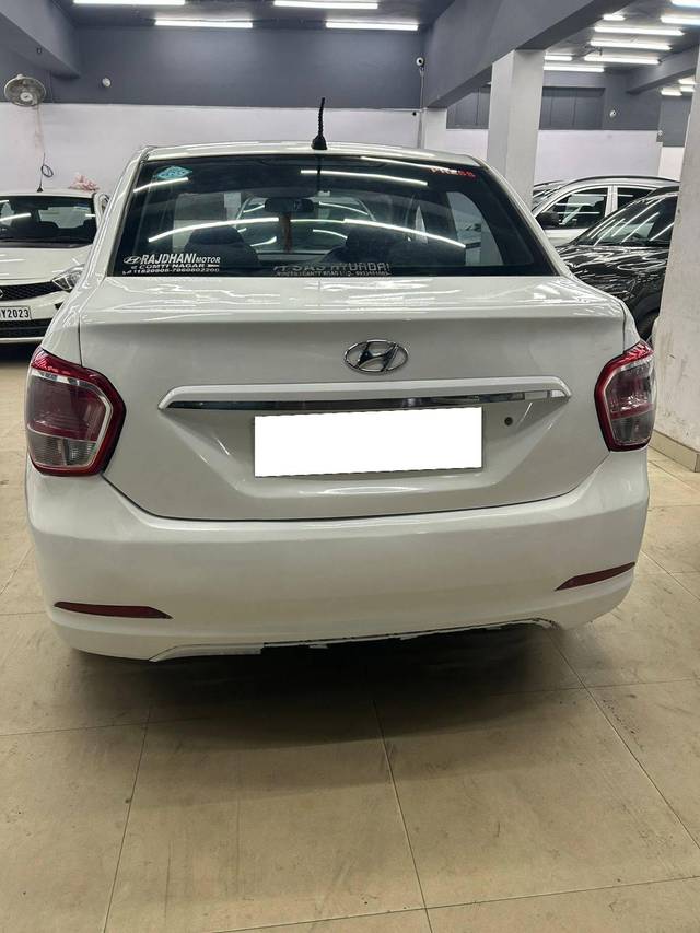 https://images10.gaadi.com/usedcar_image/4302853/original/processed_8ae37fb80c23a0de2b450f1be05b356b.jpg?imwidth=6401