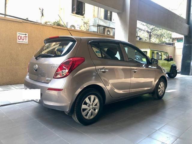 https://images10.gaadi.com/usedcar_image/4302909/original/processed_dbae9c95667a5150fe8912fcfb719980.jpg?imwidth=6401