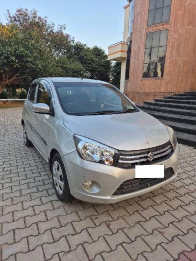 https://images10.gaadi.com/usedcar_image/4302942/original/processed_5bad8141-d979-40c5-a7ff-90ddcd8b9c72.jpg?imwidth=6400