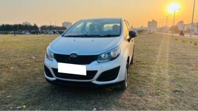 https://images10.gaadi.com/usedcar_image/4302943/original/17c9de03940feadb7836470d63b0f943.jpg?imwidth=6400