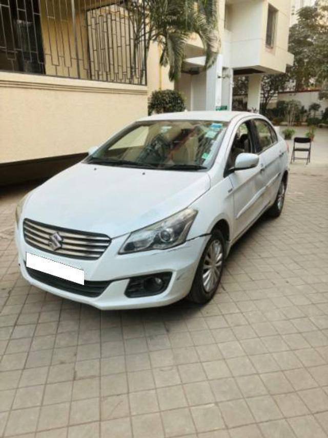 https://images10.gaadi.com/usedcar_image/4302949/original/e99b3c0279791871dbf36af85c797059.jpg?imwidth=6402