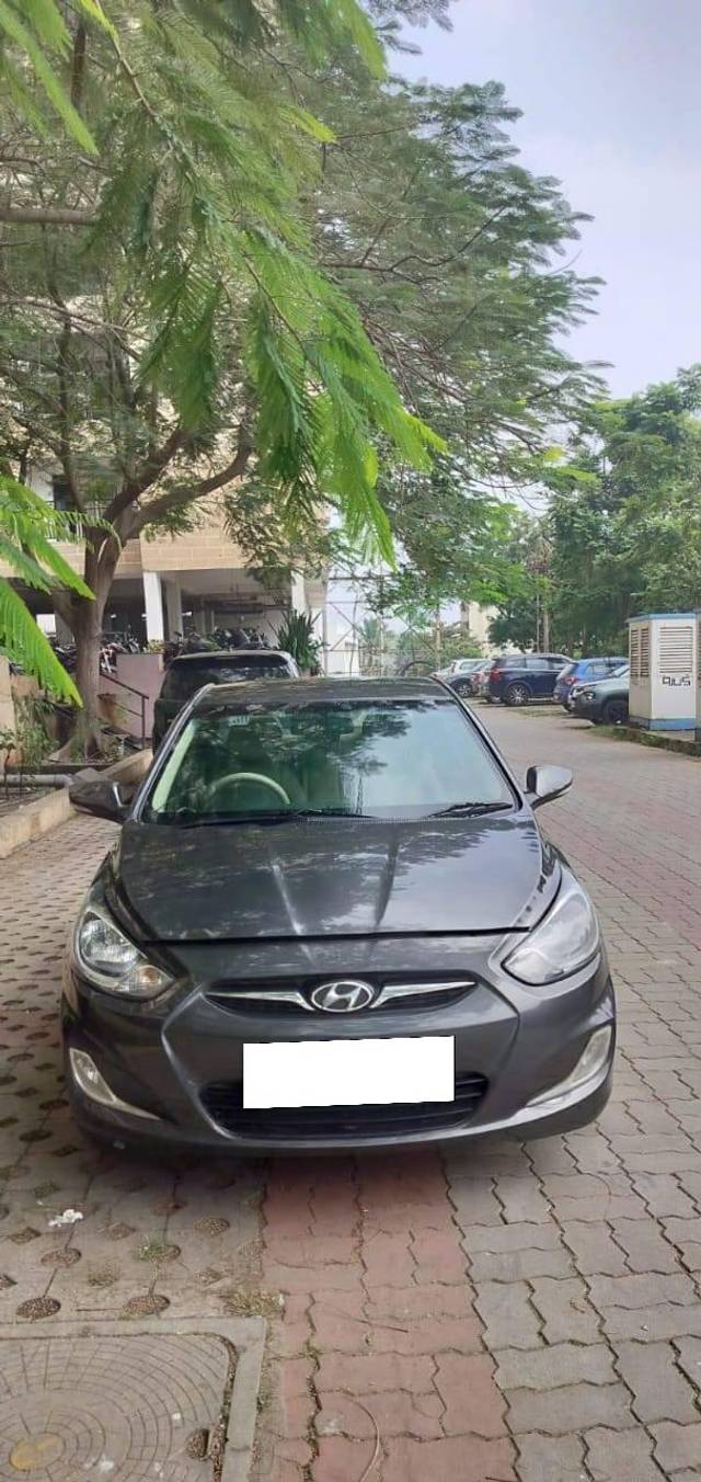 https://images10.gaadi.com/usedcar_image/4303012/original/processed_2306df37f46dfcf91b47466f1a13ef35.jpg?imwidth=6400