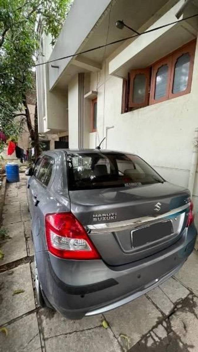 https://images10.gaadi.com/usedcar_image/4303027/original/processed_9c2fce54-0555-434d-a58d-8f1614957168.jpg?imwidth=6401