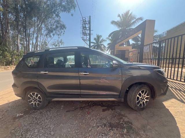 https://images10.gaadi.com/usedcar_image/4303050/original/08566531045bbdea36de658696f7d7e1.jpg?imwidth=6402