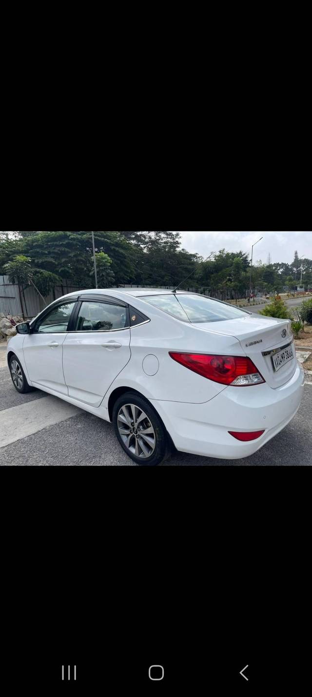 https://images10.gaadi.com/usedcar_image/4303102/original/processed_30af7f675118e39424356f08316fdb80.jpg?imwidth=6402