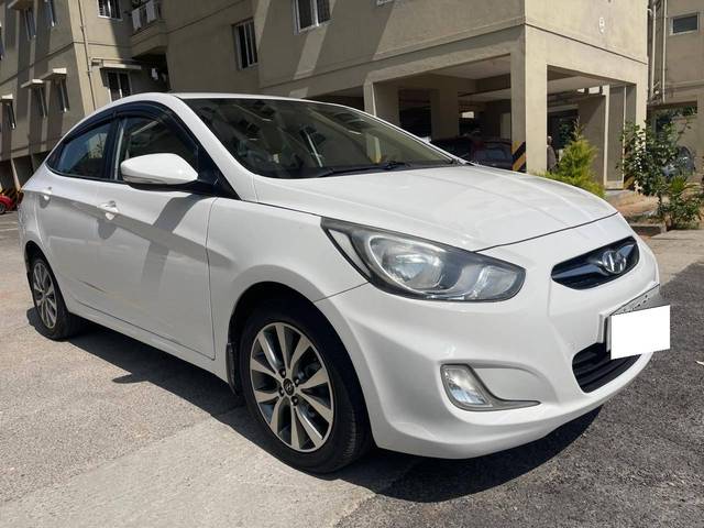 https://images10.gaadi.com/usedcar_image/4303102/original/processed_f5818ee668b2c696c7757ae0bf6349e4.jpg?imwidth=6400