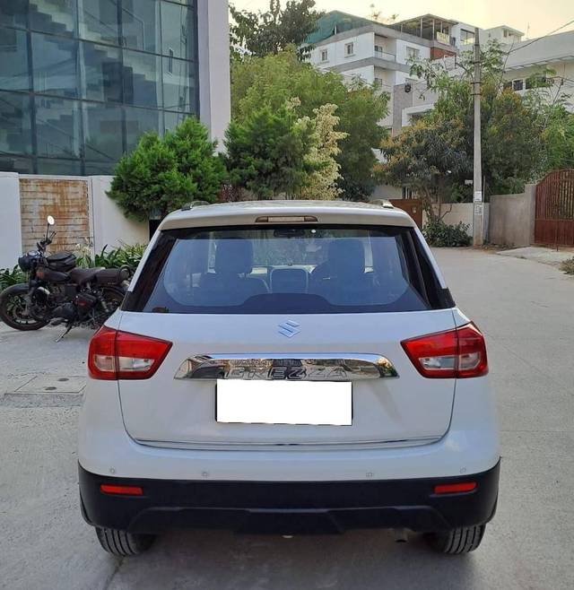 https://images10.gaadi.com/usedcar_image/4303136/original/processed_c660d5e90b5fb38f8937c98535068ccf.jpeg?imwidth=6402