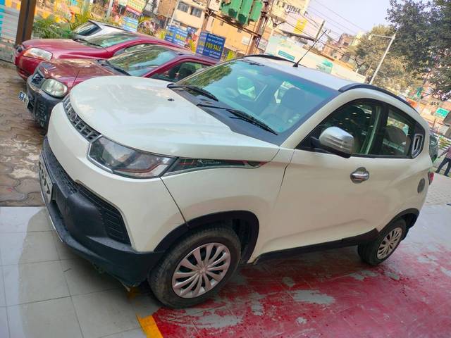 https://images10.gaadi.com/usedcar_image/4303195/original/processed_856320cec6941eb7d3dca2f1fbf504eb.jpg?imwidth=6402