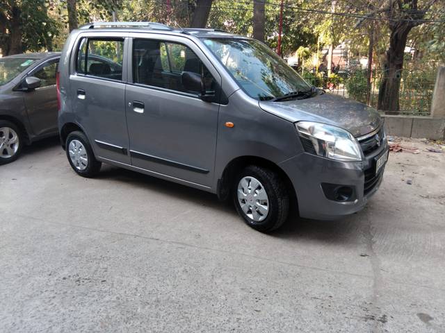 https://images10.gaadi.com/usedcar_image/4303333/original/18fd7ec537e7e345dd6850372977a4b2.jpg?imwidth=6400