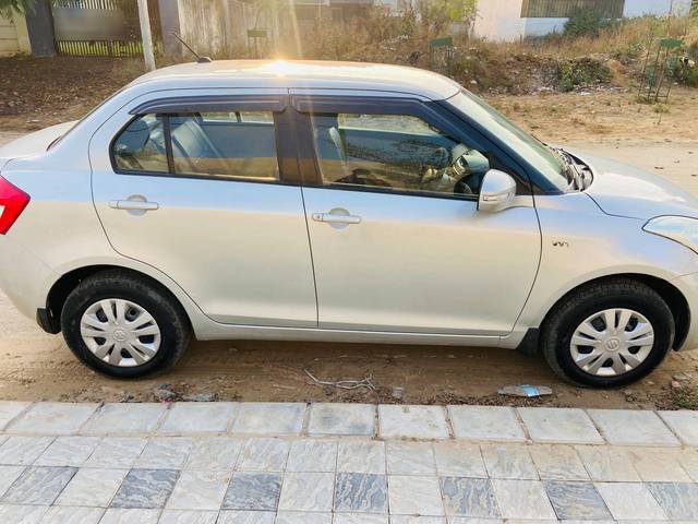 https://images10.gaadi.com/usedcar_image/4303335/original/processed_1e1cab8238cc30cf98bb2aacac7a61ee.jpg?imwidth=6401