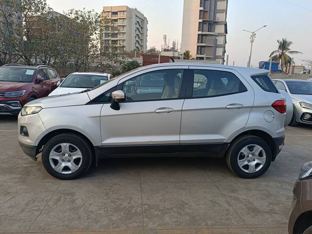 https://images10.gaadi.com/usedcar_image/4303361/original/c9defe08a0c4d30ad19ac5f52e58753d.jpg?imwidth=6402