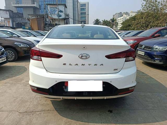 https://images10.gaadi.com/usedcar_image/4303372/original/processed_40ad870ba7cb22464d39f23abf216b7b.jpg?imwidth=6402