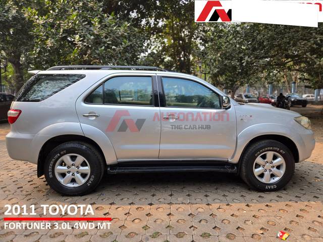 https://images10.gaadi.com/usedcar_image/4303392/original/processed_27049a0696a3ee9d1520dff96b7248b4.jpg?imwidth=6401