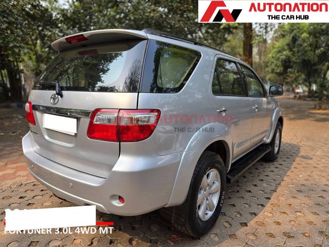 https://images10.gaadi.com/usedcar_image/4303392/original/processed_ec21ac8bbcf724e7fbfd79f1204610e8.jpg?imwidth=6402