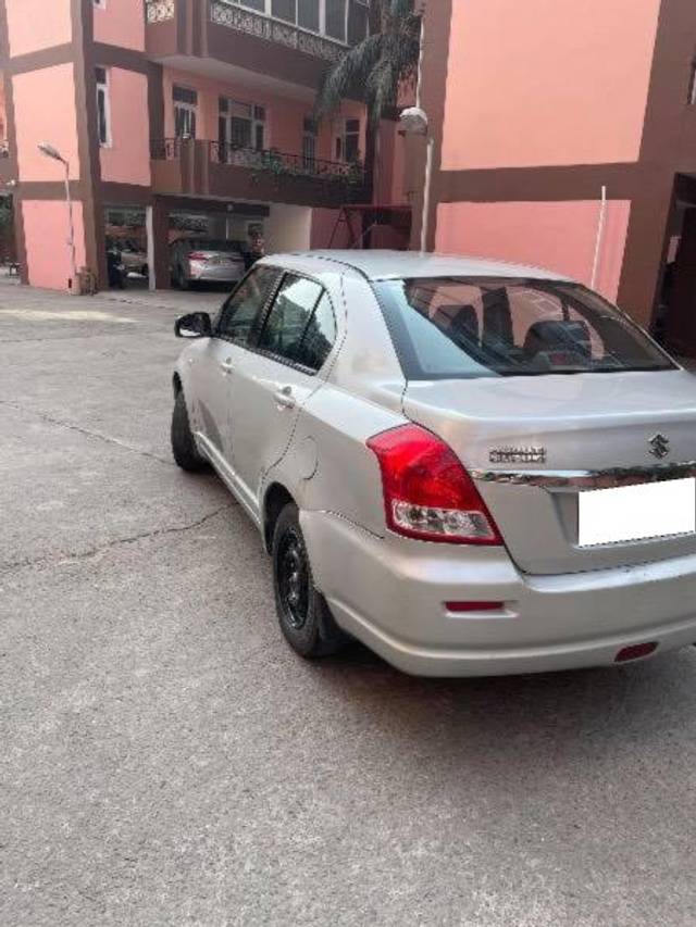 https://images10.gaadi.com/usedcar_image/4303396/original/processed_5c3e5b35-6b3a-4265-8e4e-d68d8eab61ca.jpeg?imwidth=6402