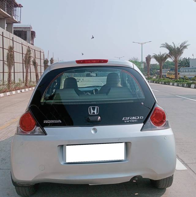 https://images10.gaadi.com/usedcar_image/4303402/original/processed_01692703e19558967e4dbc9cd05a62ff.jpg?imwidth=6402