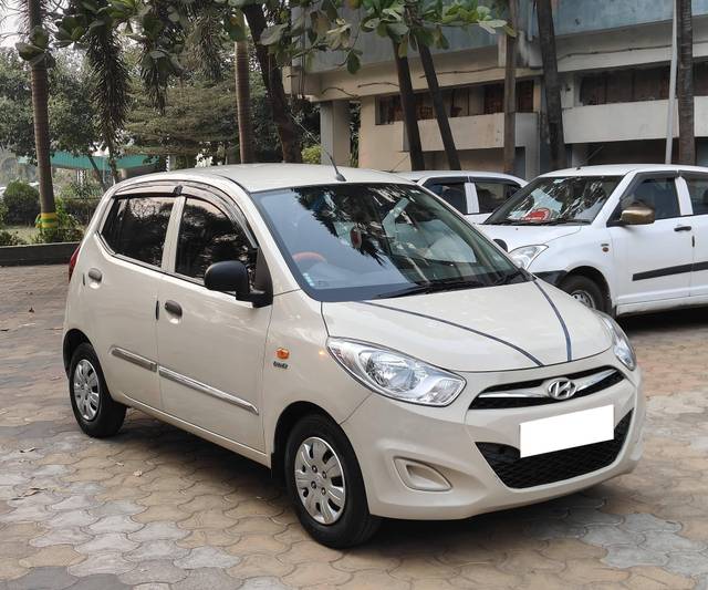 https://images10.gaadi.com/usedcar_image/4303420/original/processed_8d209d369503e8509c02a14bb098e6bb.jpg?imwidth=6400