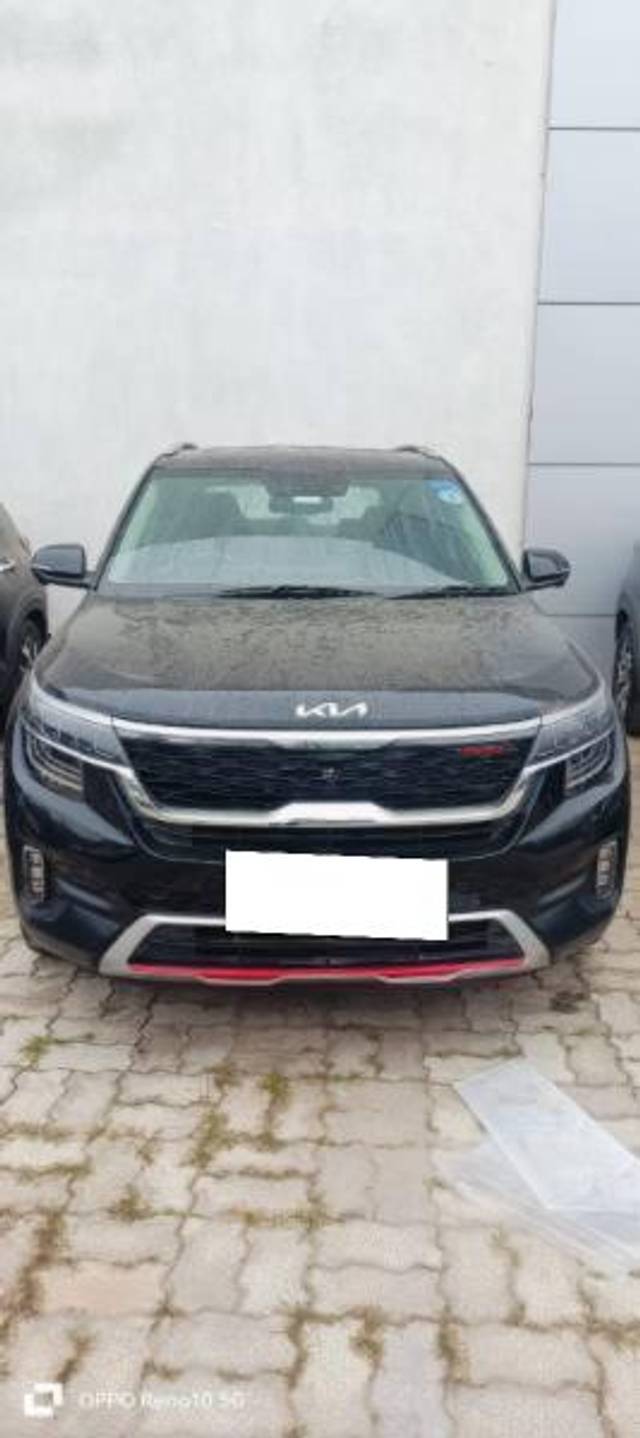 https://images10.gaadi.com/usedcar_image/4303433/original/processed_091044b8-7a54-4df5-b841-7a21f005bedd.jpeg?imwidth=6400