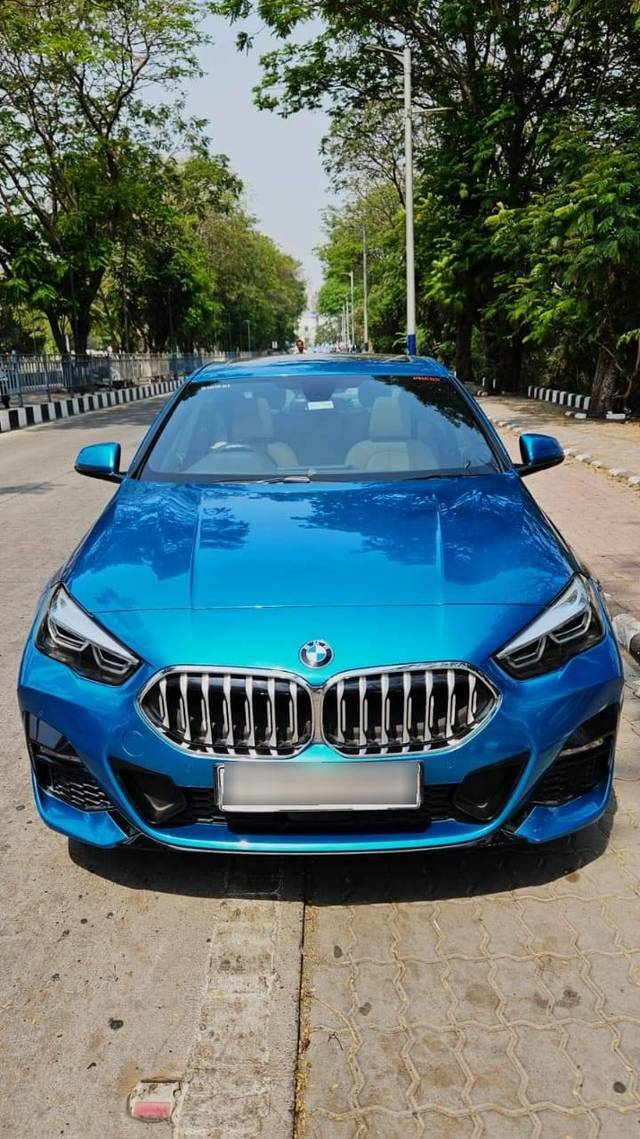 https://images10.gaadi.com/usedcar_image/4303464/original/processed_03d53c6d4a2c08de39db8ff1c300ee01.jpg?imwidth=6401