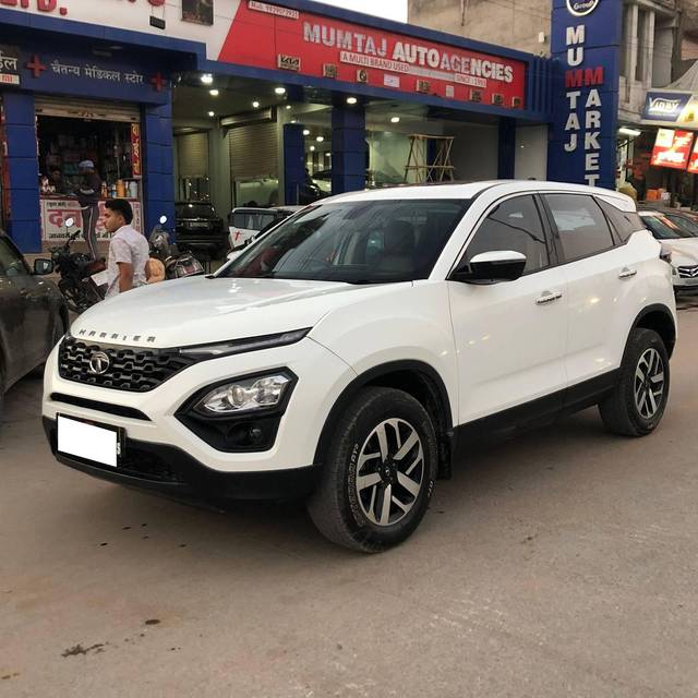 https://images10.gaadi.com/usedcar_image/4303498/original/processed_03d34262f392eb7ca3bbdea767404762.jpg?imwidth=6402