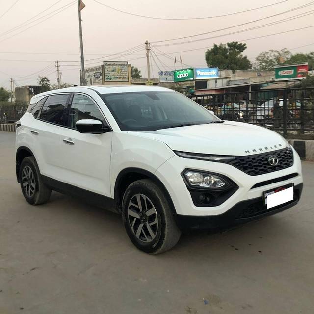 https://images10.gaadi.com/usedcar_image/4303498/original/processed_a293e00b4863fd5987d2d5615e4aba3c.jpg?imwidth=6400