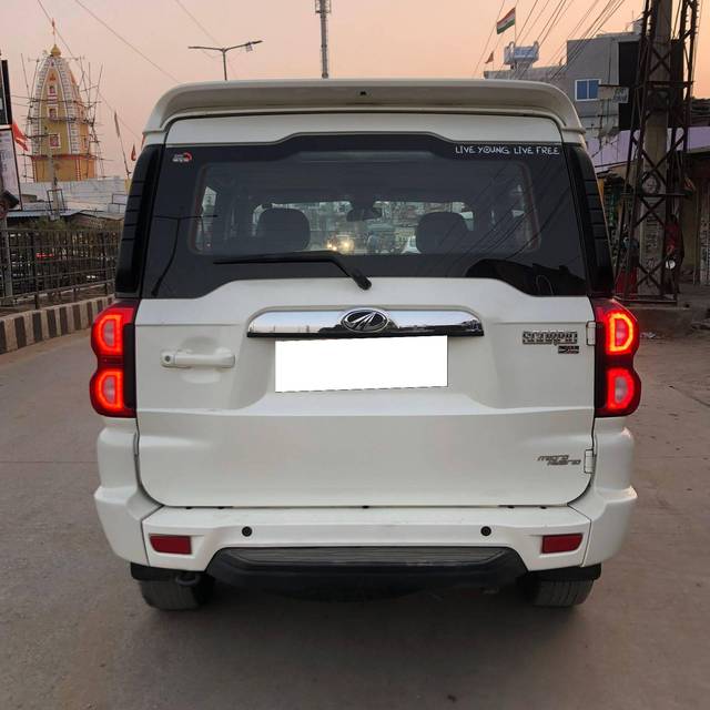 https://images10.gaadi.com/usedcar_image/4303505/original/processed_257c25e3fcc31dad03125da5d305b7c6.jpg?imwidth=6401