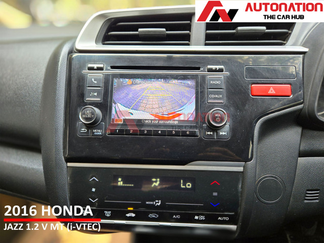 Second-hand 2016 Honda Jazz 1.2 V i VTEC for sale in Kolkata-16