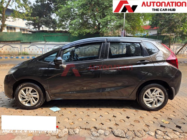 Second-hand 2016 Honda Jazz 1.2 V i VTEC for sale in Kolkata-4