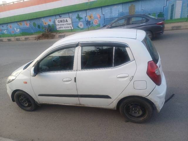 https://images10.gaadi.com/usedcar_image/4303684/original/5b718f82a1ba957cbffb9655cc7a0783.jpg?imwidth=6402