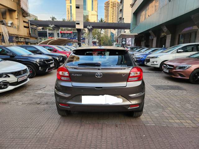 https://images10.gaadi.com/usedcar_image/4303707/original/processed_a723ee8021d7e1cbd1be636240268bda.jpg?imwidth=6402