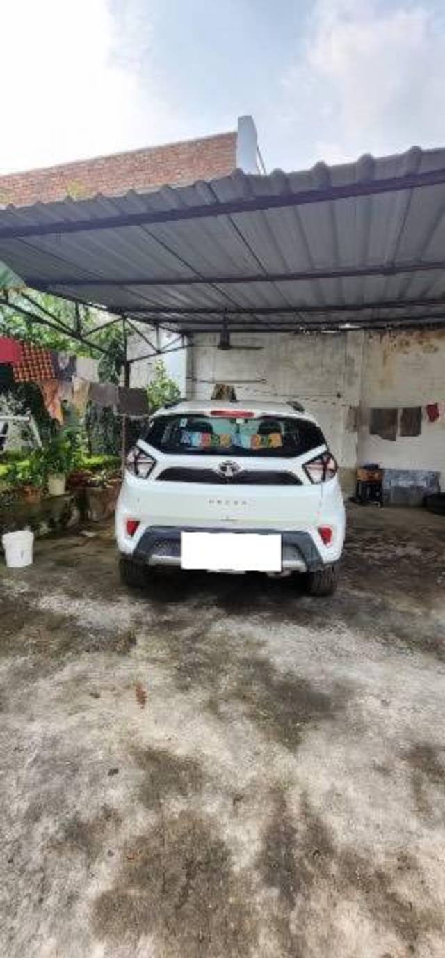 https://images10.gaadi.com/usedcar_image/4303806/original/processed_b4a4e942-06d4-449c-9889-1e00e65ac79a.jpeg?imwidth=6401