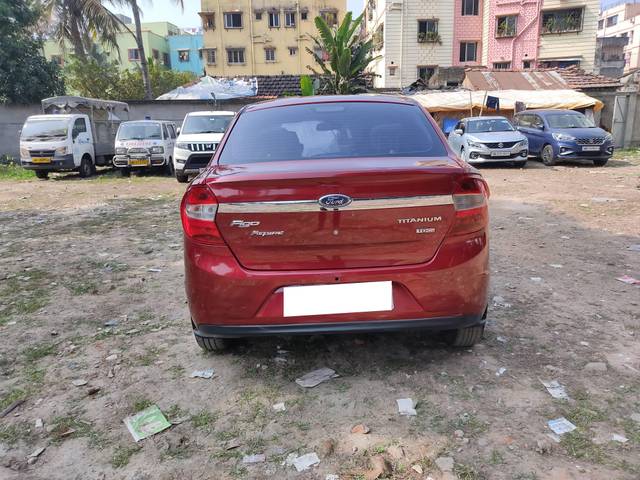 https://images10.gaadi.com/usedcar_image/4303814/original/processed_6629505cc6cc3e5f645d7f3c2f827cdc.jpg?imwidth=6401