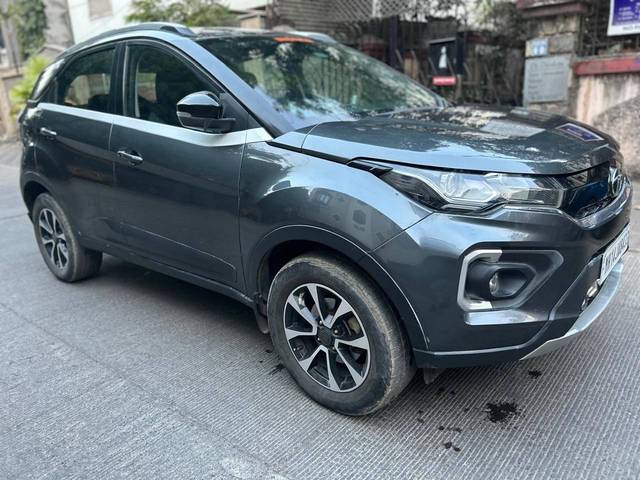 https://images10.gaadi.com/usedcar_image/4303817/original/processed_eeba9c83d02b4875e18edcb6691d28bc.jpg?imwidth=6400