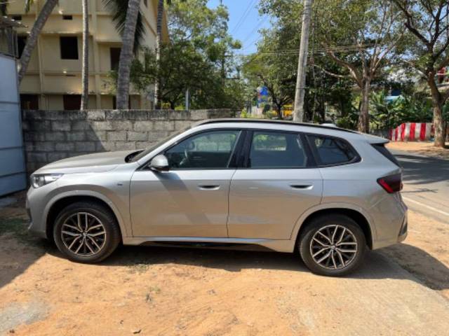 https://images10.gaadi.com/usedcar_image/4303854/original/2a51a4a745fee832d35d5fccb3bd00b1.jpeg?imwidth=6402