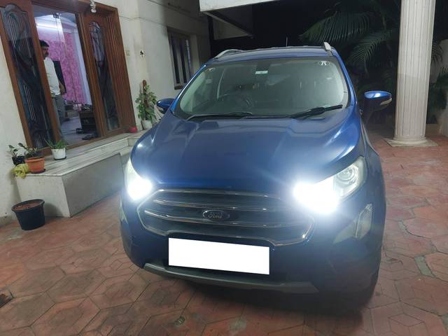 https://images10.gaadi.com/usedcar_image/4303950/original/processed_be235eabe3edf3d6518fadce17e7ea78.jpg?imwidth=6400